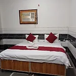 Happy Star Hotel